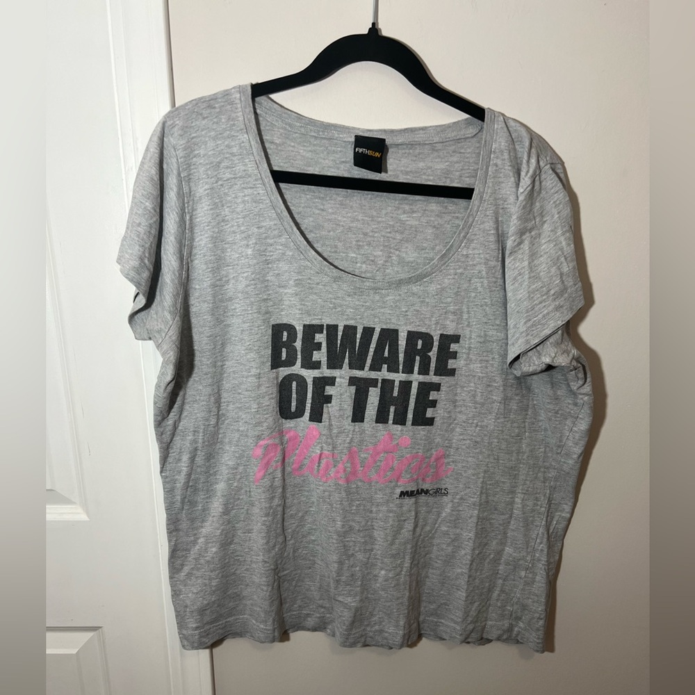 Fifth-Sun “Beware of the plastics” mean girls v neck tee